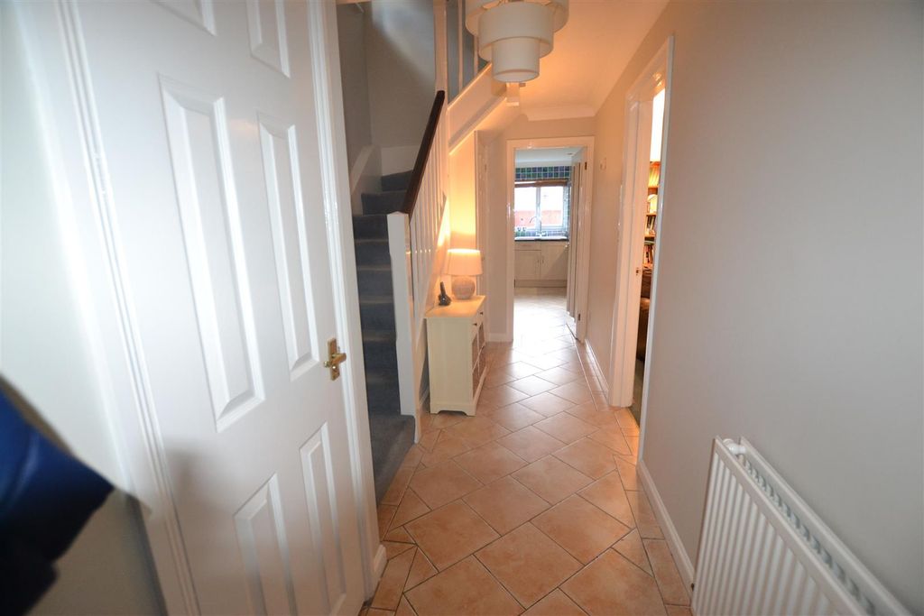 Property photo 2 of 13