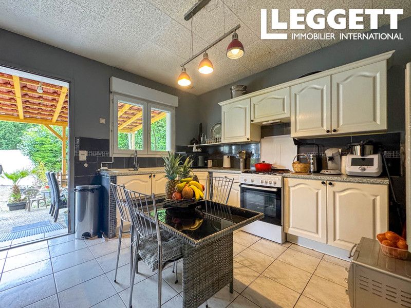 Property photo 2 of 10