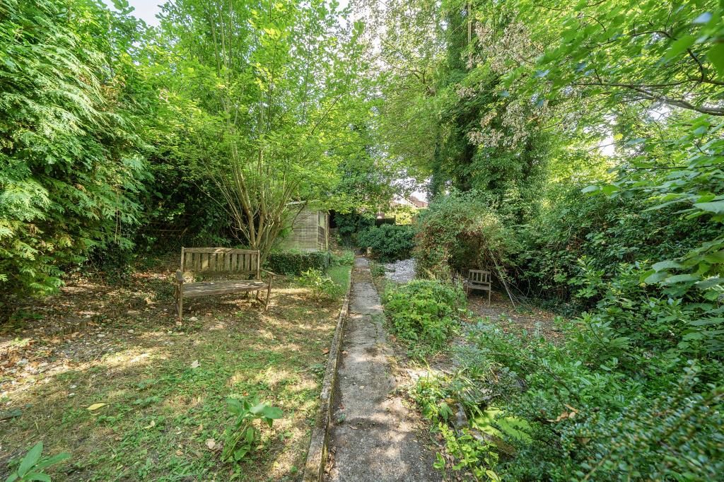 Property photo 2 of 20 Garden