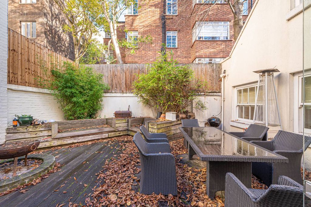 Property photo 1 of 34
