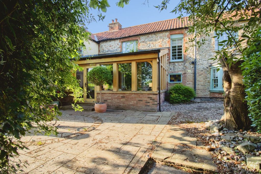 Property photo 1 of 29 Pbox-Img.Jpg
