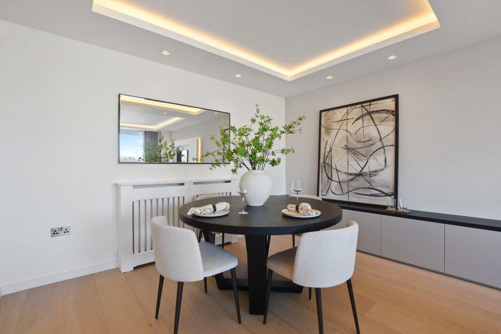 Property photo 3 of 10 Reception Room