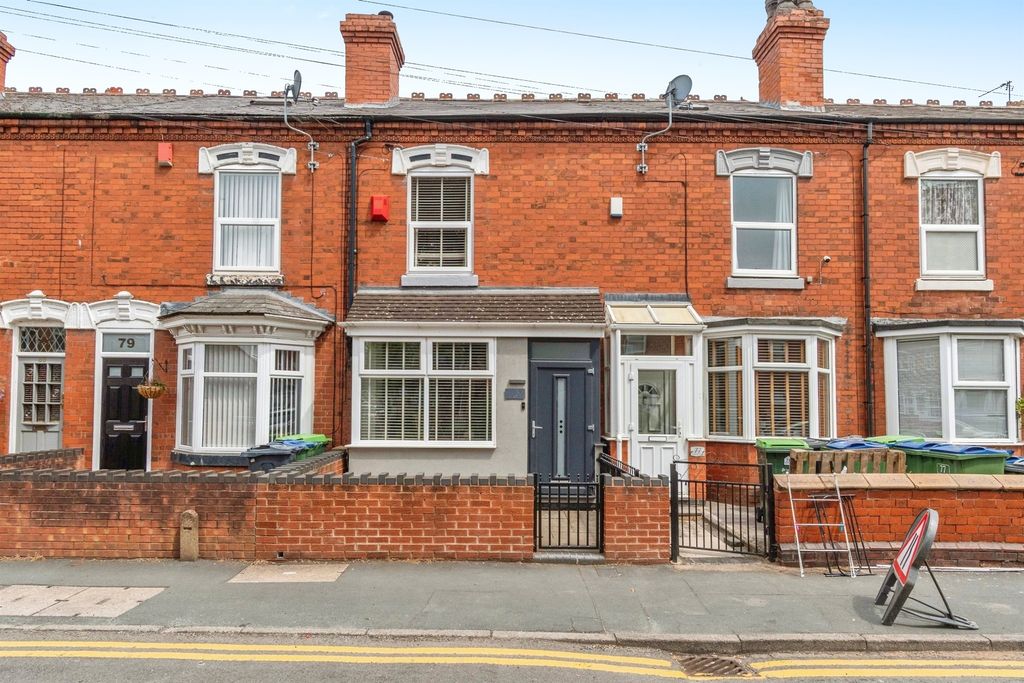 Property photo 1 of 17