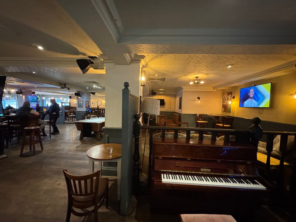 Property photo 3 of 11