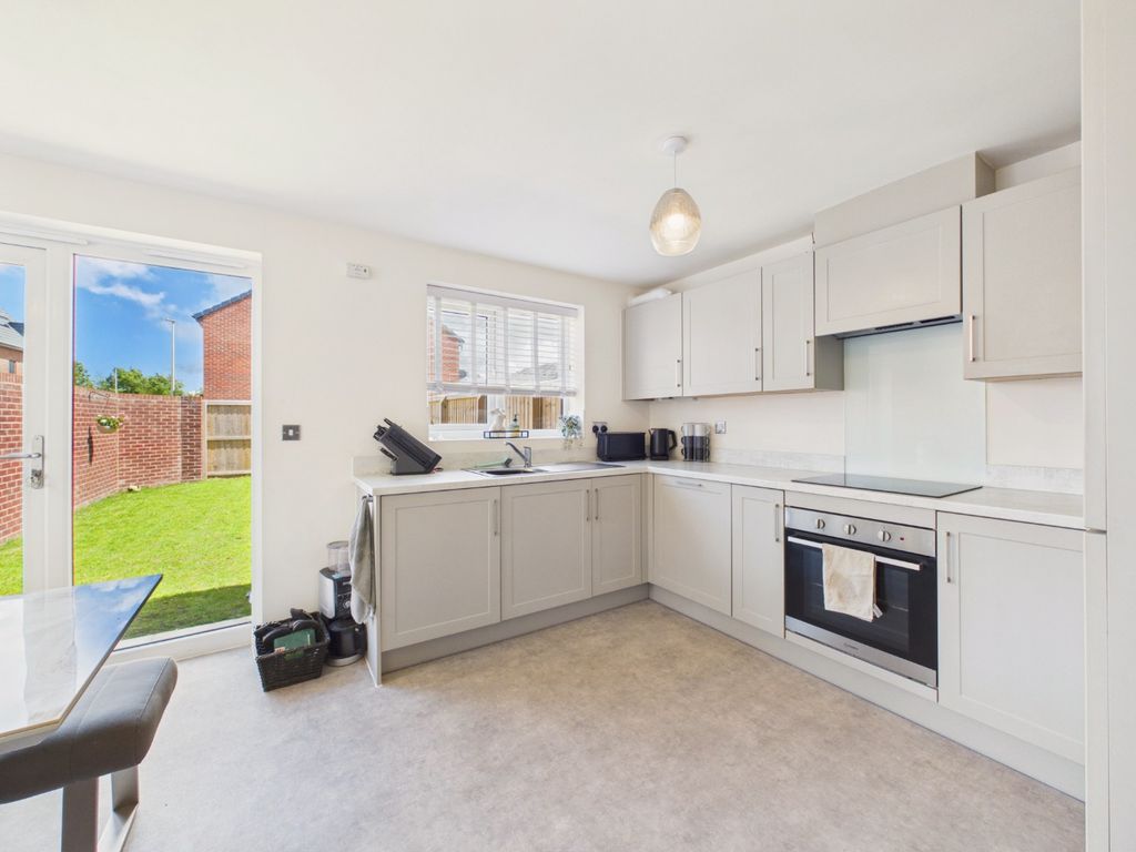 Property photo 2 of 23 4816585