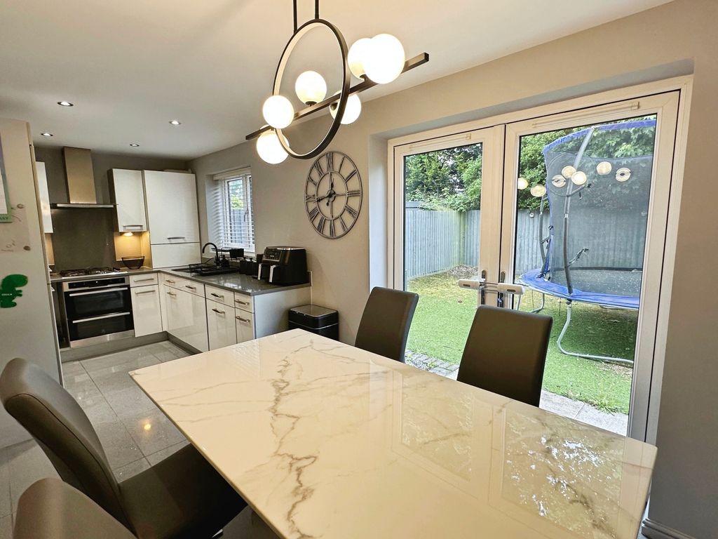 Property photo 2 of 14 Kitchen/Diner