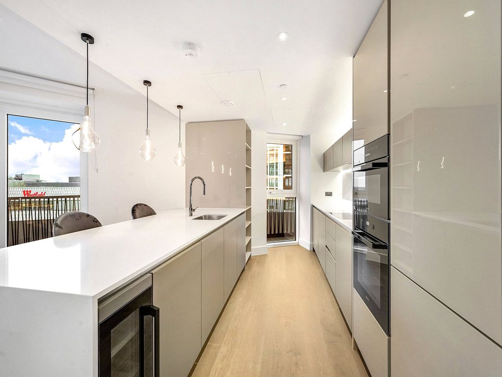 Property photo 3 of 16 Cassini Apartments