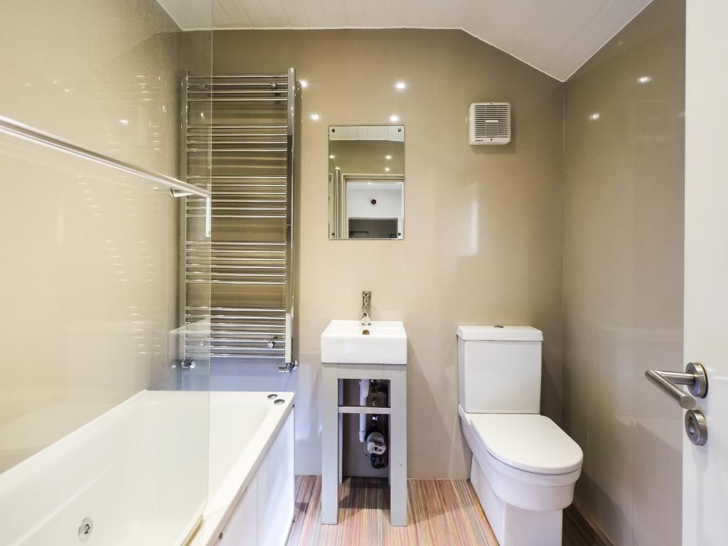 Property photo 3 of 6 Photo 2