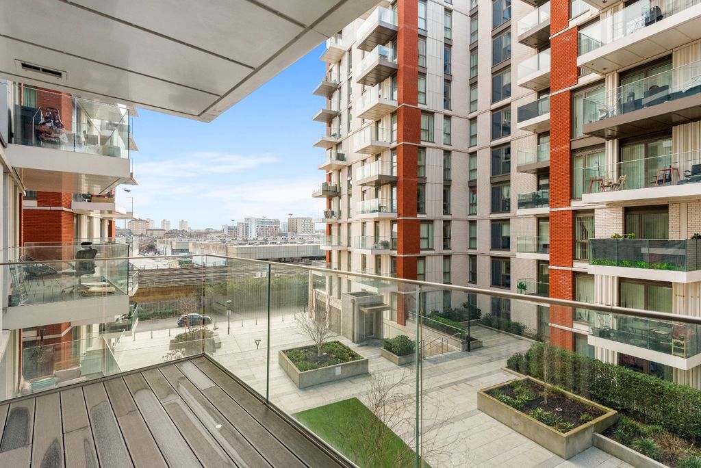 Property photo 3 of 10