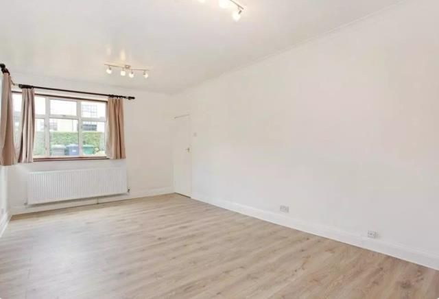 Property photo 3 of 13 Reception Room