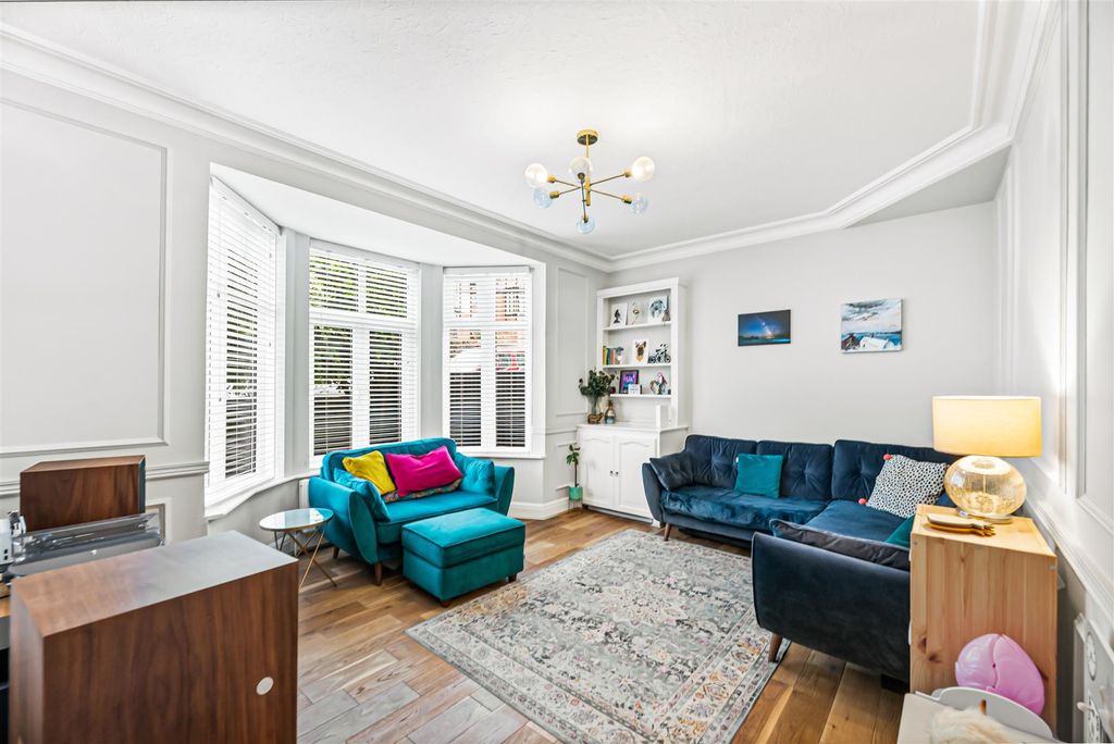 Property photo 3 of 26 Living Room