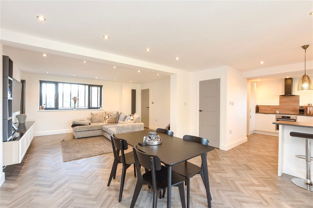 Property photo 3 of 14 Lounge/Diner