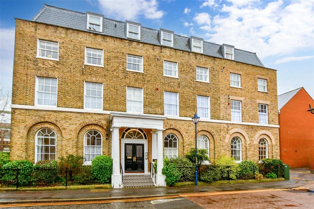 Property photo 1 of 10 External (Web)