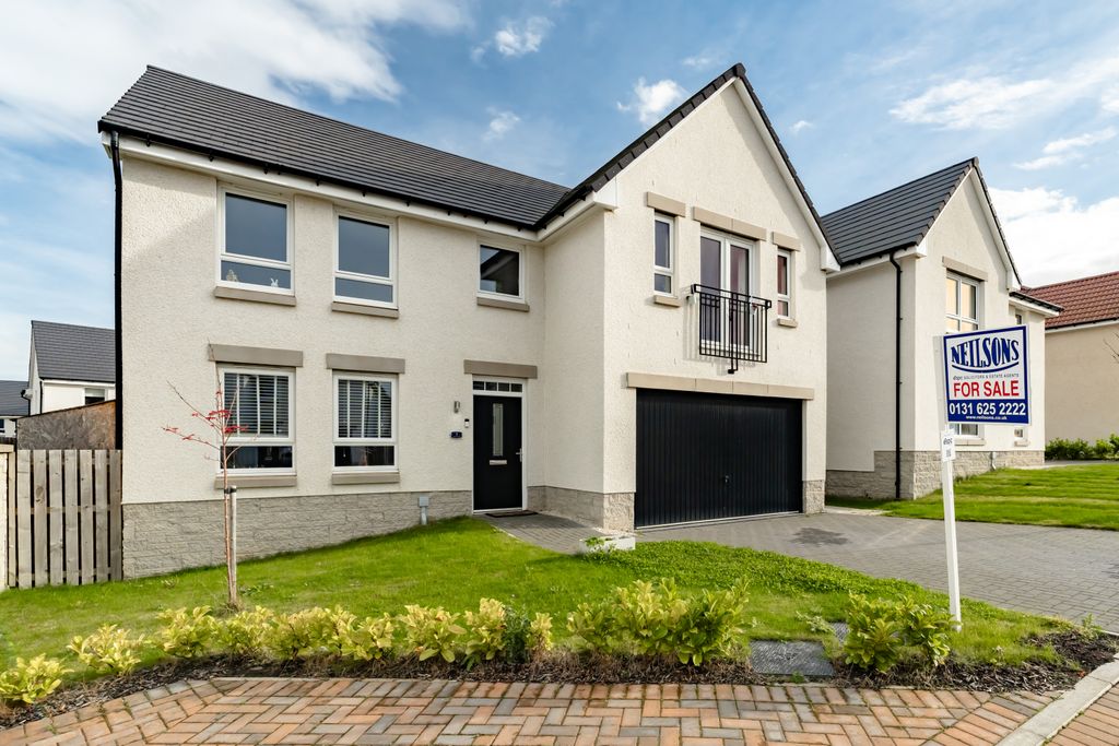 Property photo 1 of 34 Primary Property Image