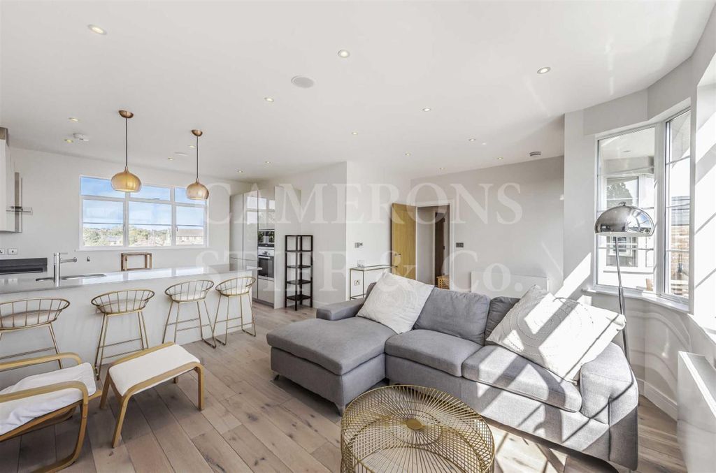 Property photo 1 of 8 58Tmo6Gwnngsa1Utijxf41T1Jak[1].Jpg