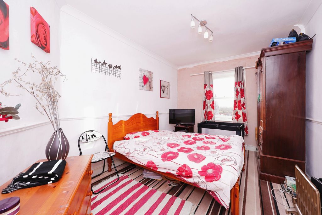 Property photo 3 of 8 Photography
