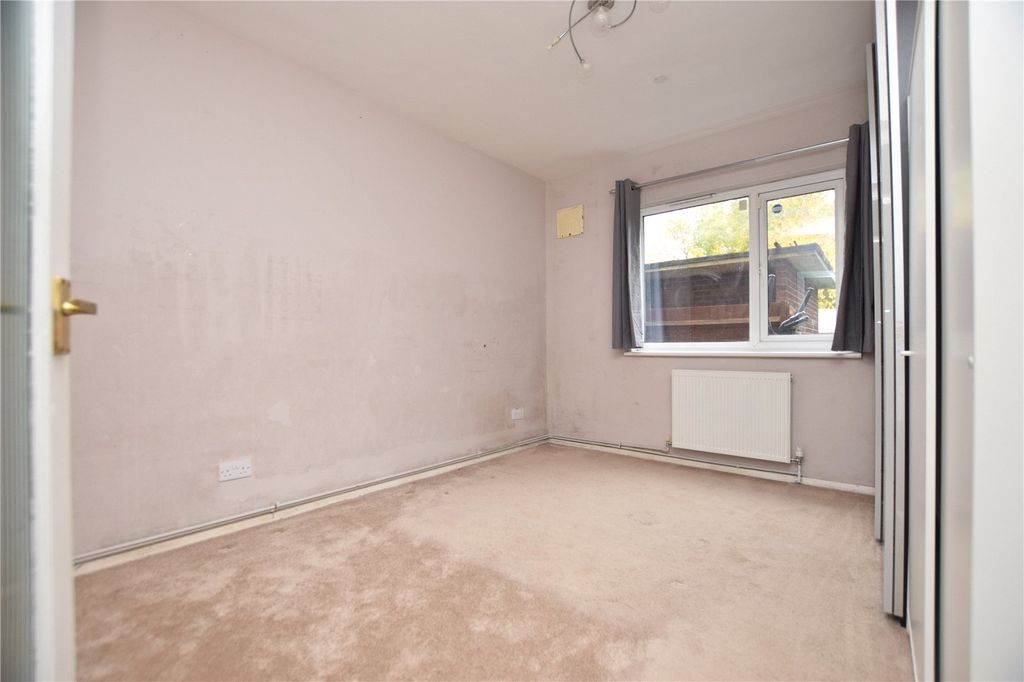 Property photo 3 of 10 Bedroom