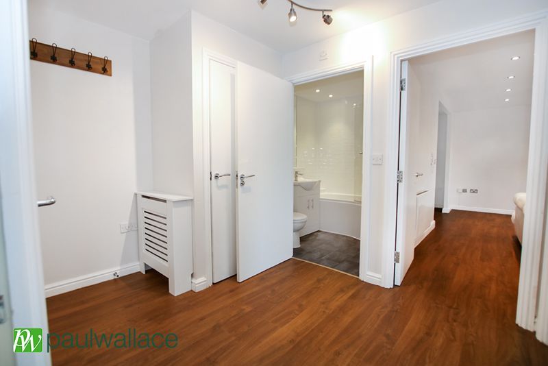 Property photo 2 of 10 Entrance Hallway