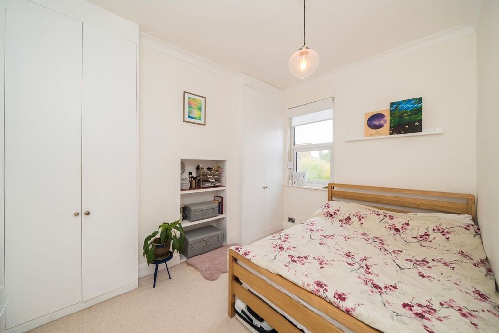 Property photo 3 of 4