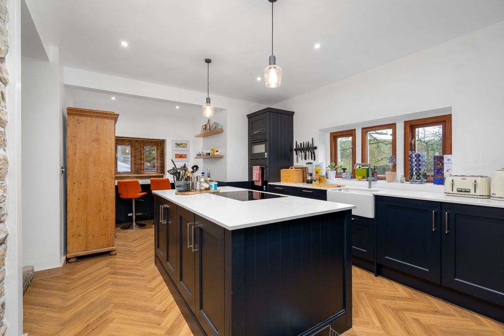 Property photo 2 of 23 Picture No. 04