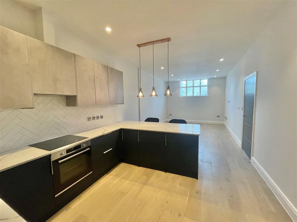 Property photo 3 of 9 Kitchen Lounge Shot.