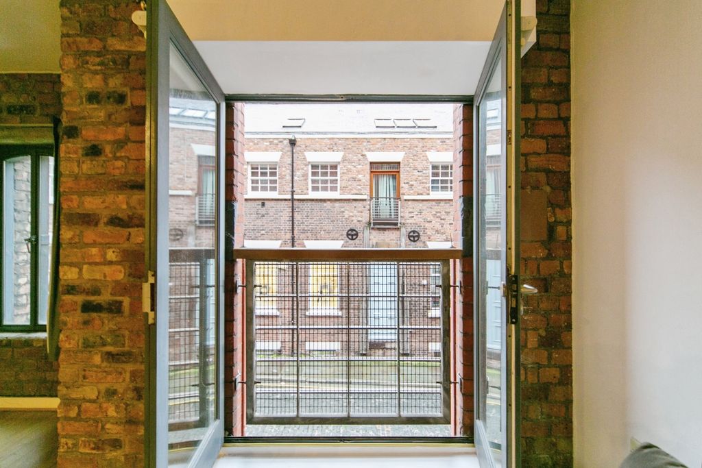 Property photo 3 of 11 Pbox-Img.Jpg