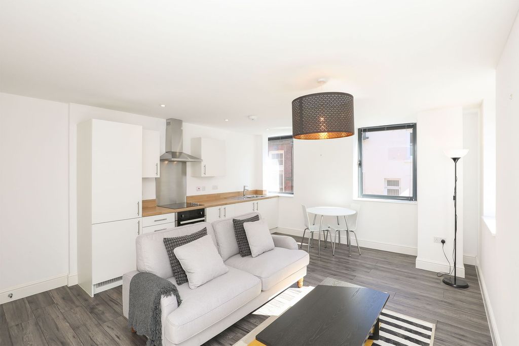 Property photo 2 of 13