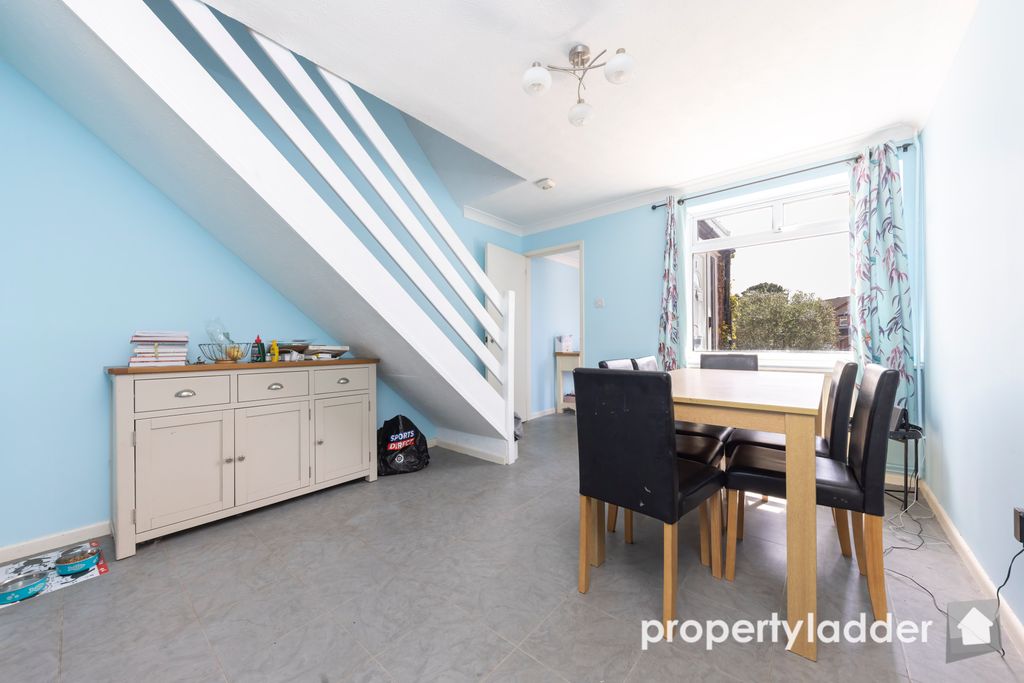 Property photo 3 of 15 Pl-18