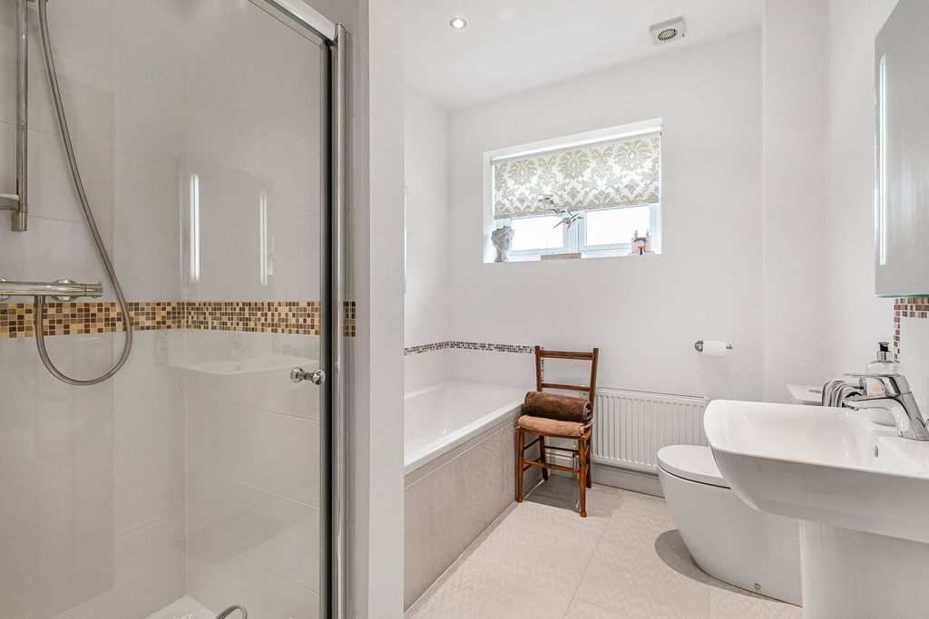 Additional image 23 of 5 bed detached house for saleGeorges Wood Road, Brookmans Park, Hatfield AL9