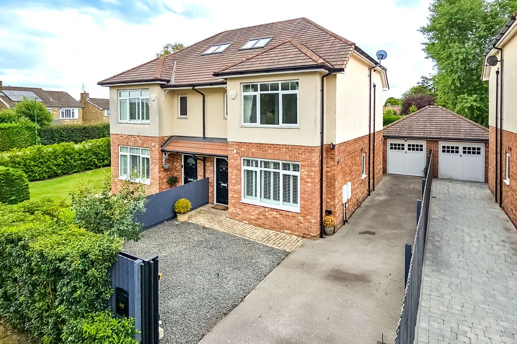 Property photo 1 of 30