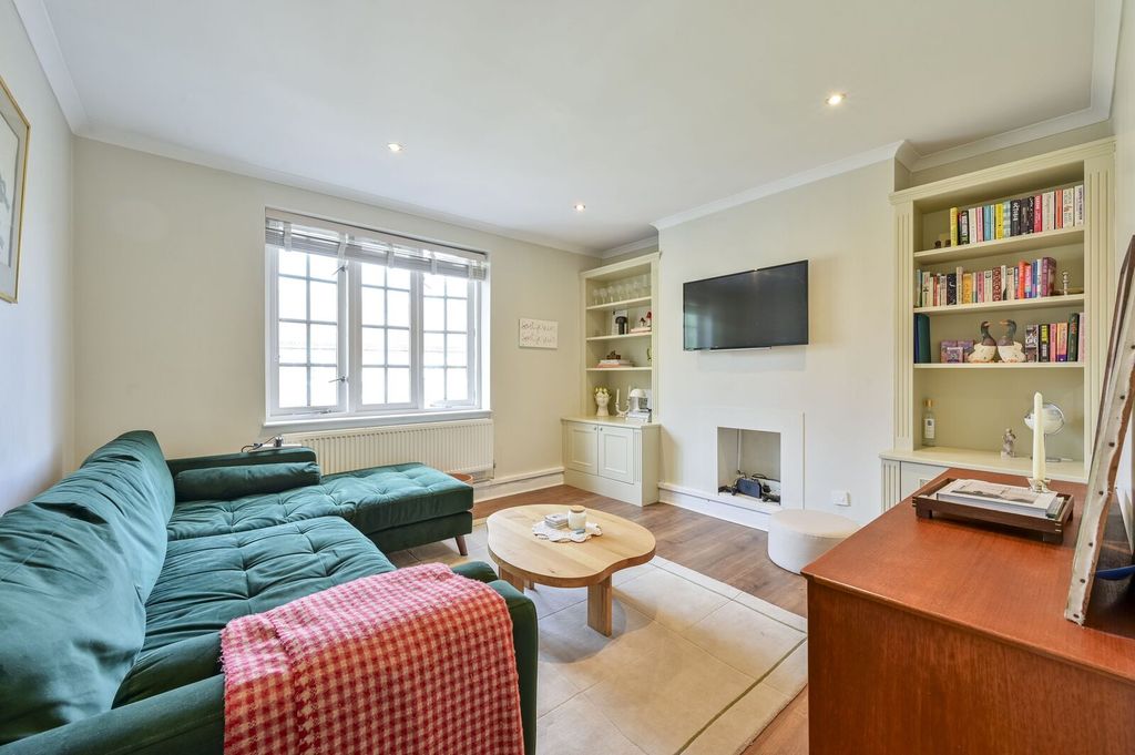 Property photo 2 of 15