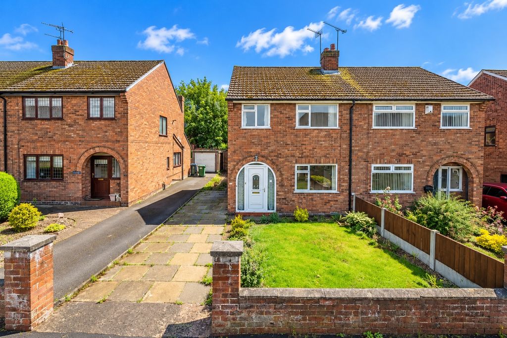 Property photo 1 of 18 Picture No. 02