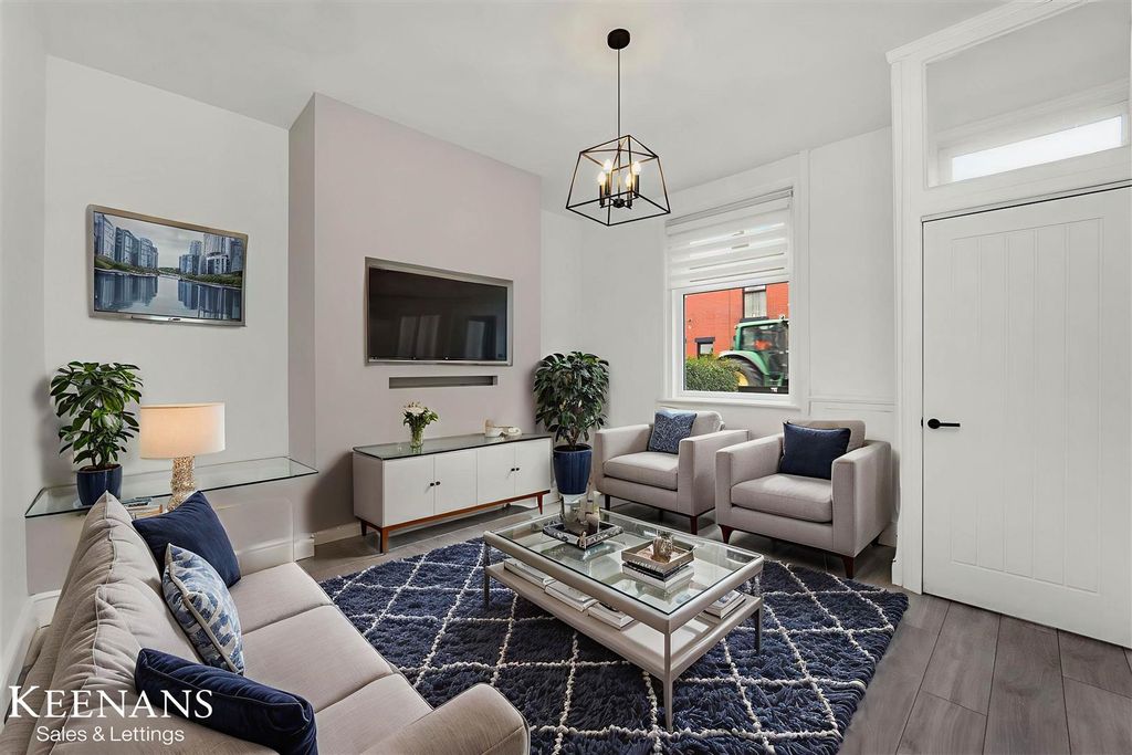 Property photo 3 of 20 Ti34Rtvqskaqrrd9Qisung - Living Room - Modern - 15