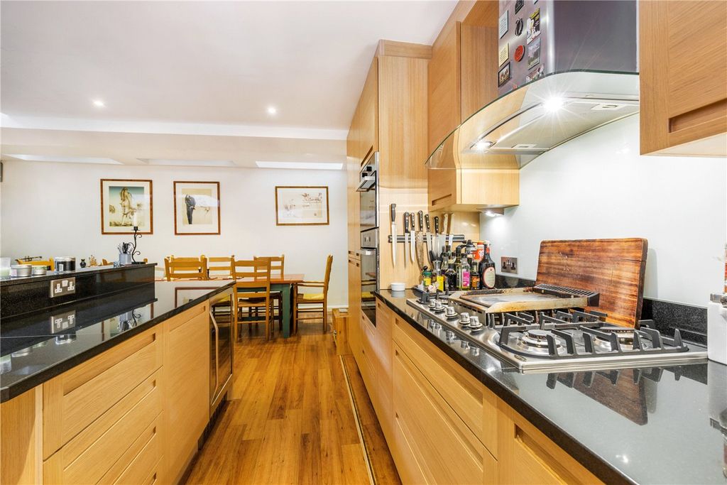 Property photo 3 of 13 Picture No. 08
