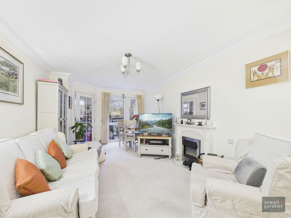 Property photo 2 of 13