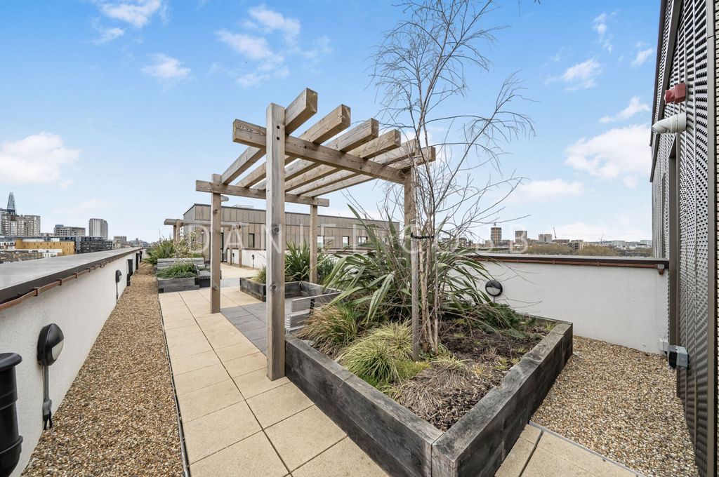 Property photo 3 of 22