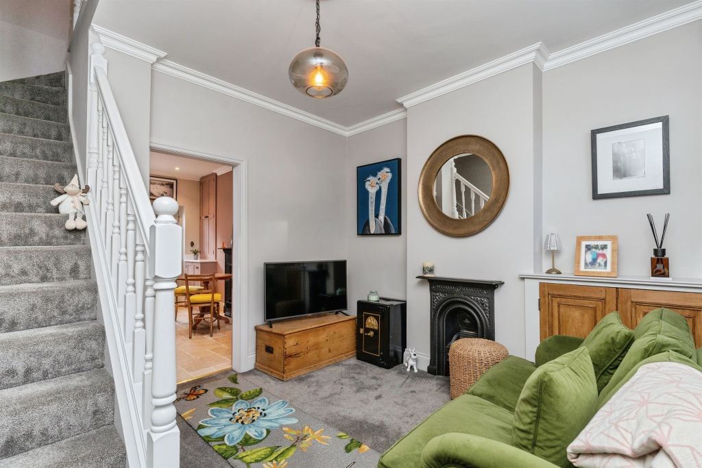 Property photo 2 of 20