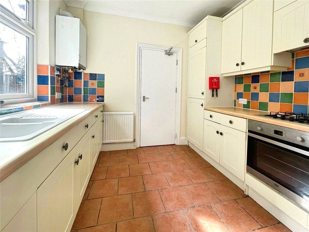 Property photo 2 of 12 Kitchen