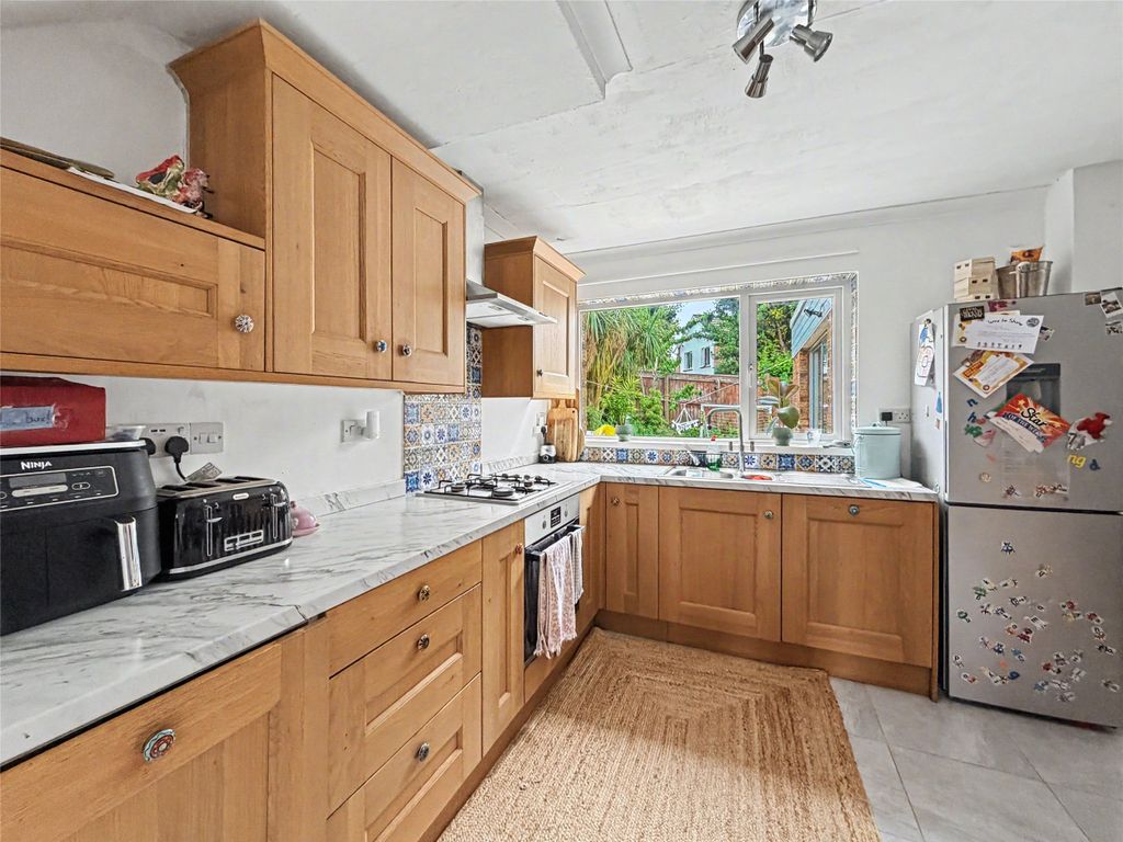 Property photo 3 of 16 3 - Picture No. 13