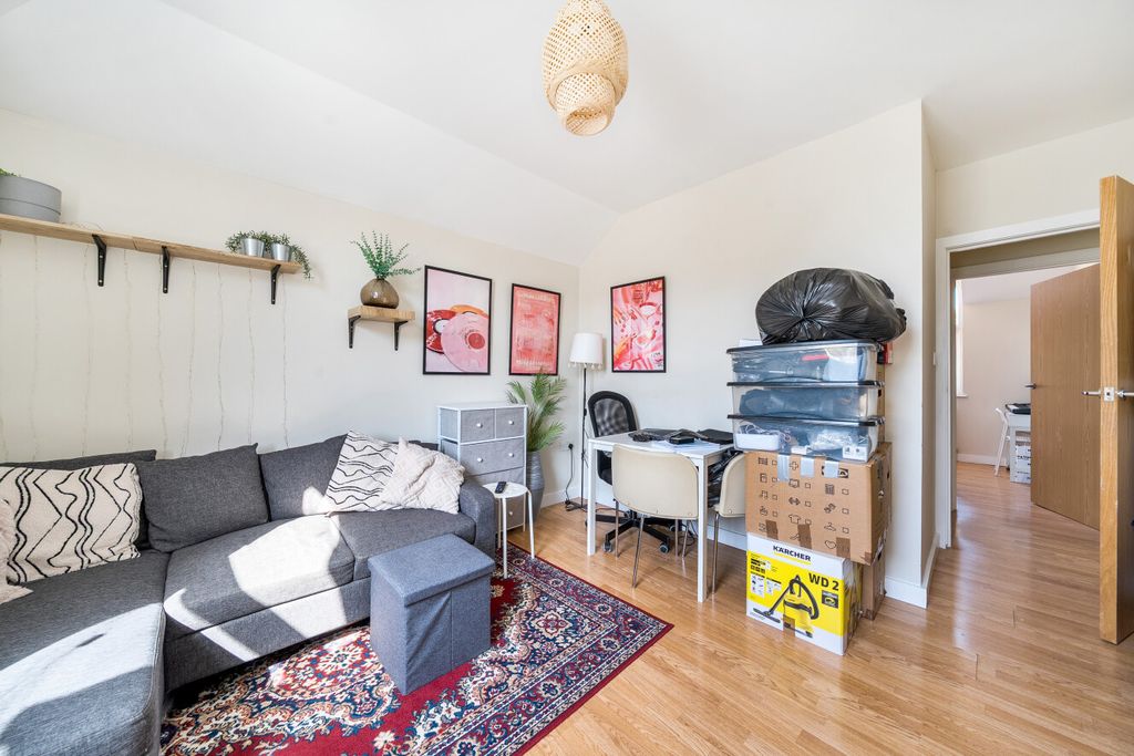 Property photo 2 of 19 1483551-2-6A3B9Db...
