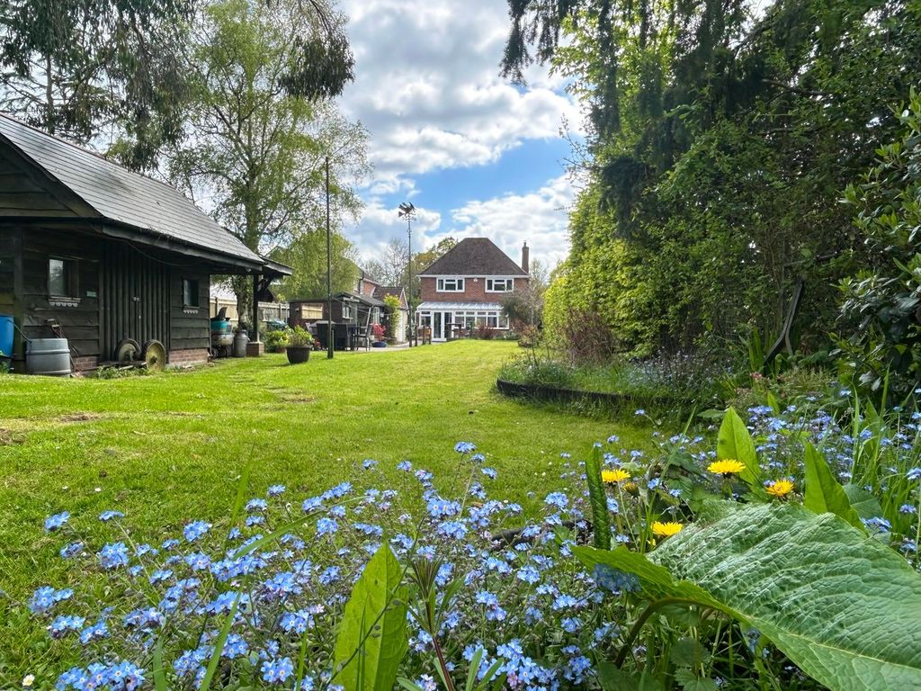 Property photo 1 of 16