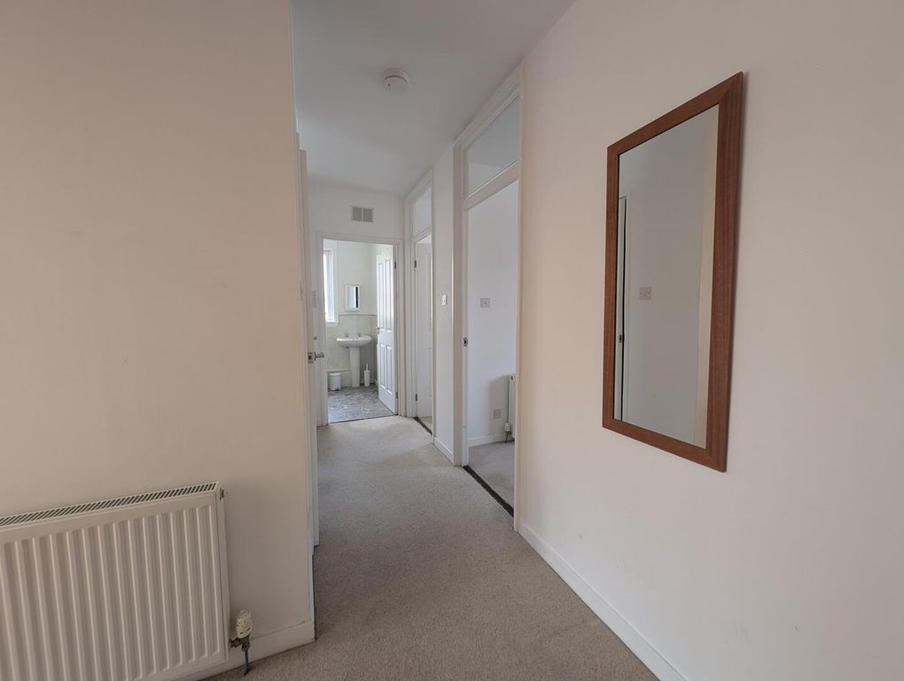 Property photo 3 of 10 Hallway