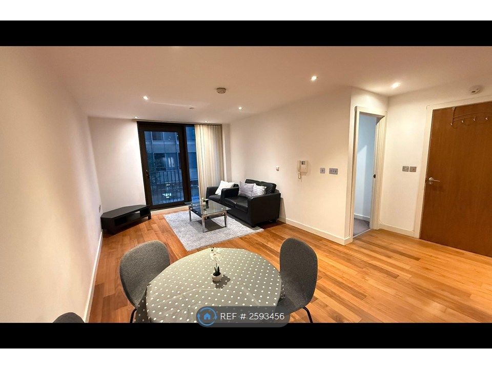 Property photo 3 of 10