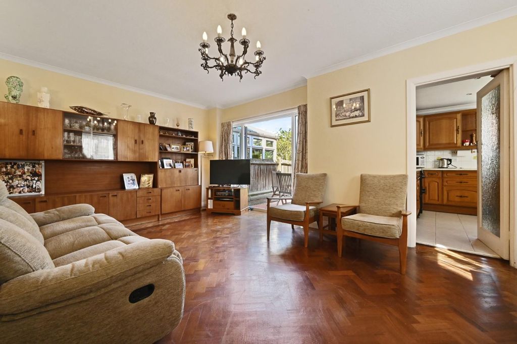 Property photo 2 of 13