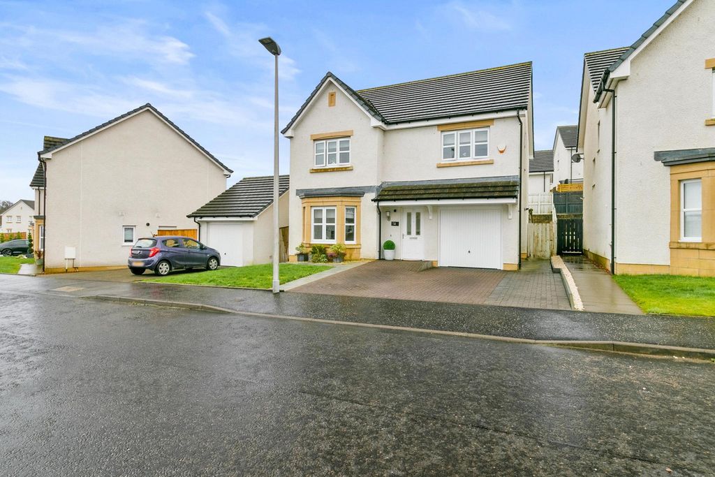 Property photo 1 of 30