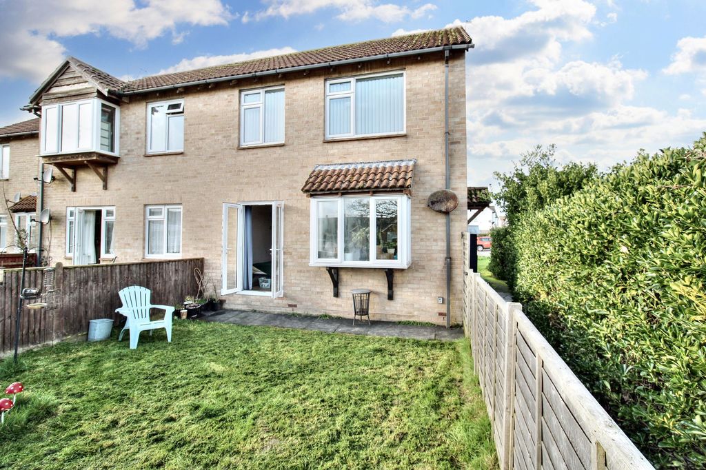 Property photo 2 of 9