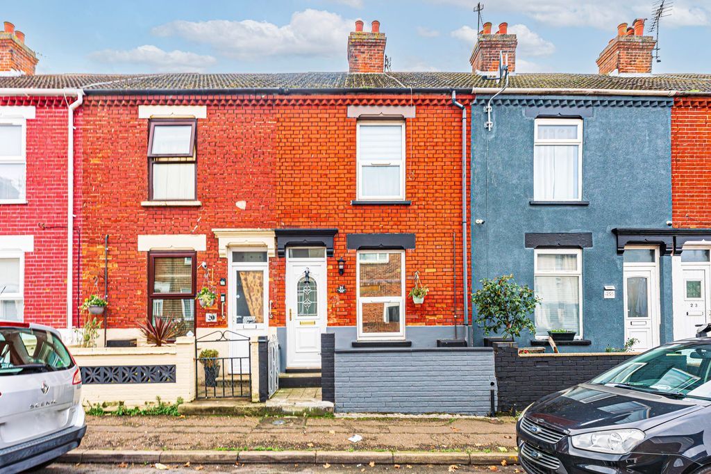 Property photo 1 of 15