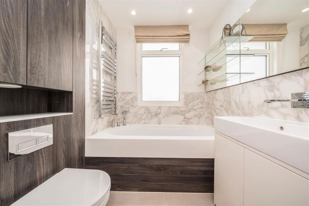 Property photo 3 of 7 Photo 6