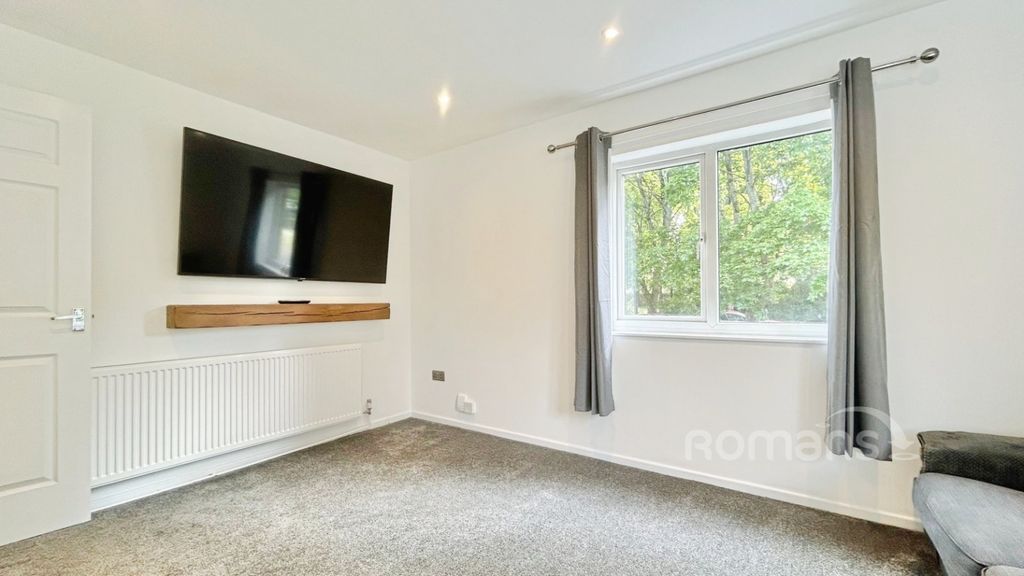 Property photo 3 of 9 Picture No. 05