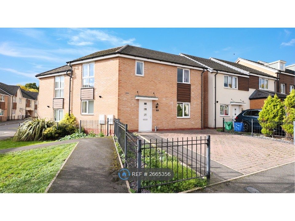 Property photo 2 of 18